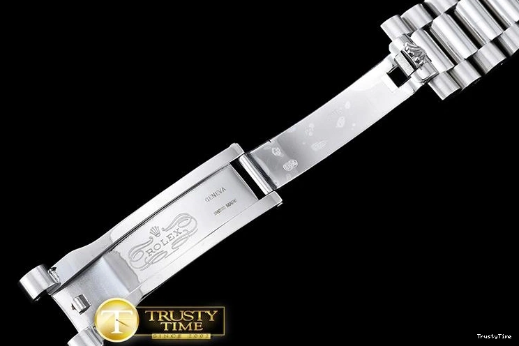 0228 RDD0206C – DayDate Trendsetting 670